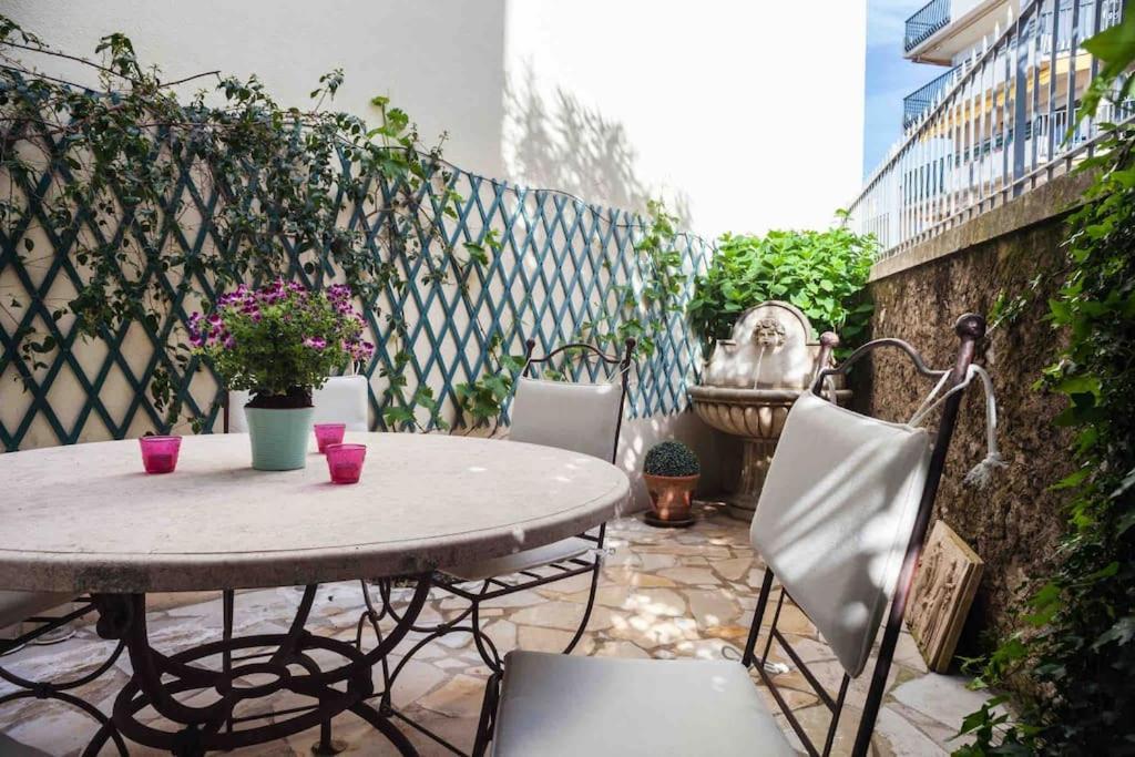 Appartement Charming Located In The Petit Juas - 500 M Palais Des Festivals *